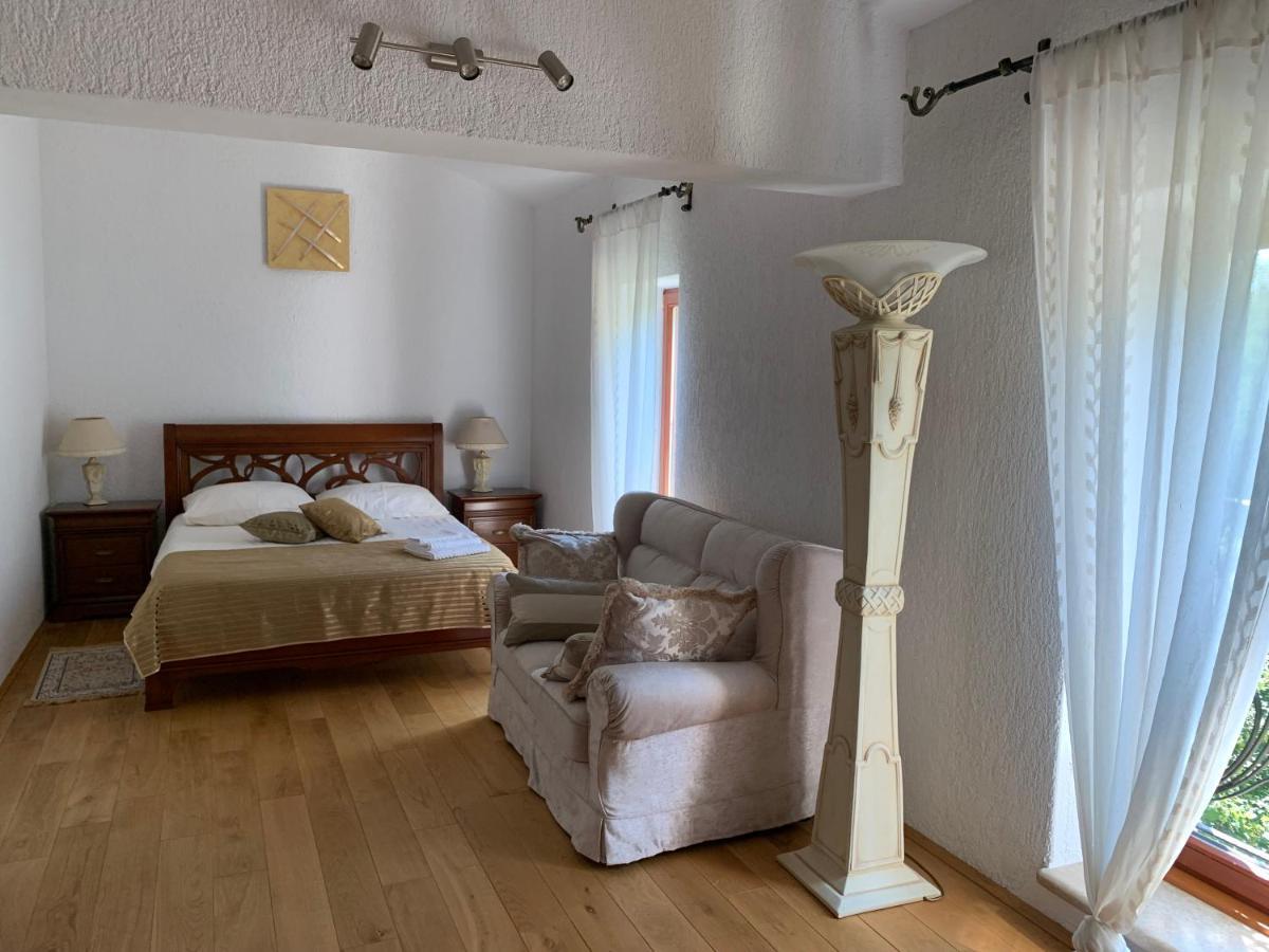 Villa Castello Rausch Valkarin Esterno foto