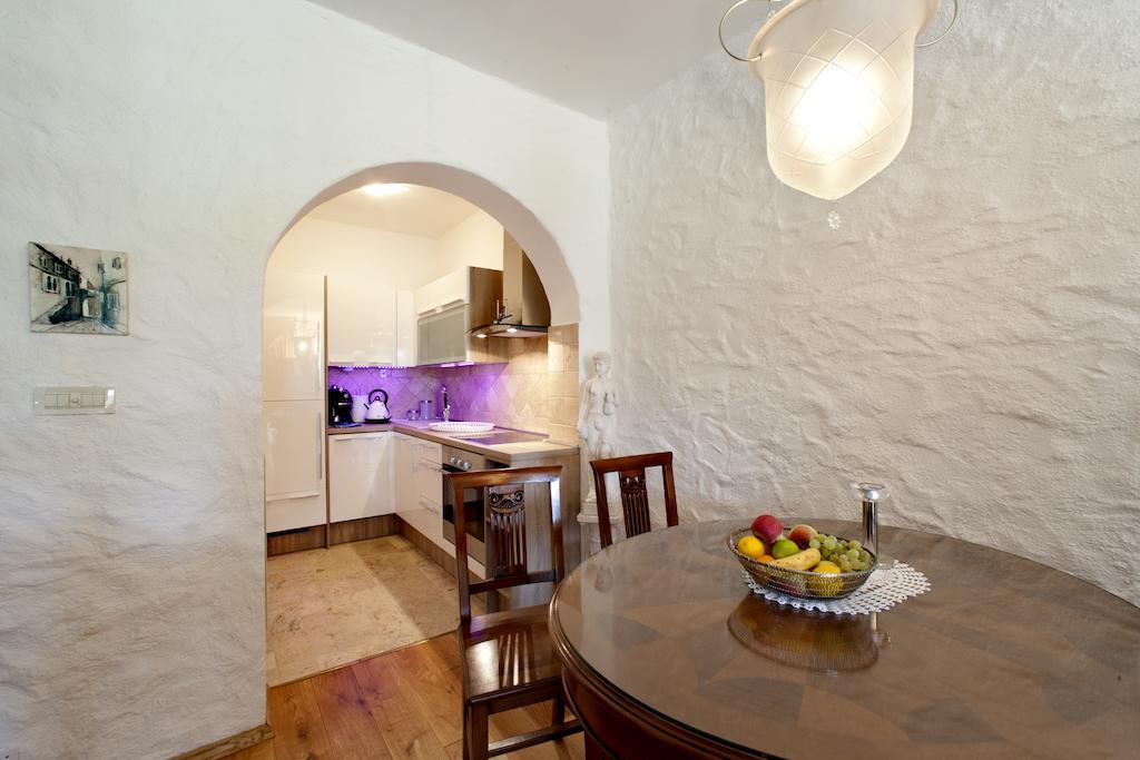 Villa Castello Rausch Valkarin Esterno foto